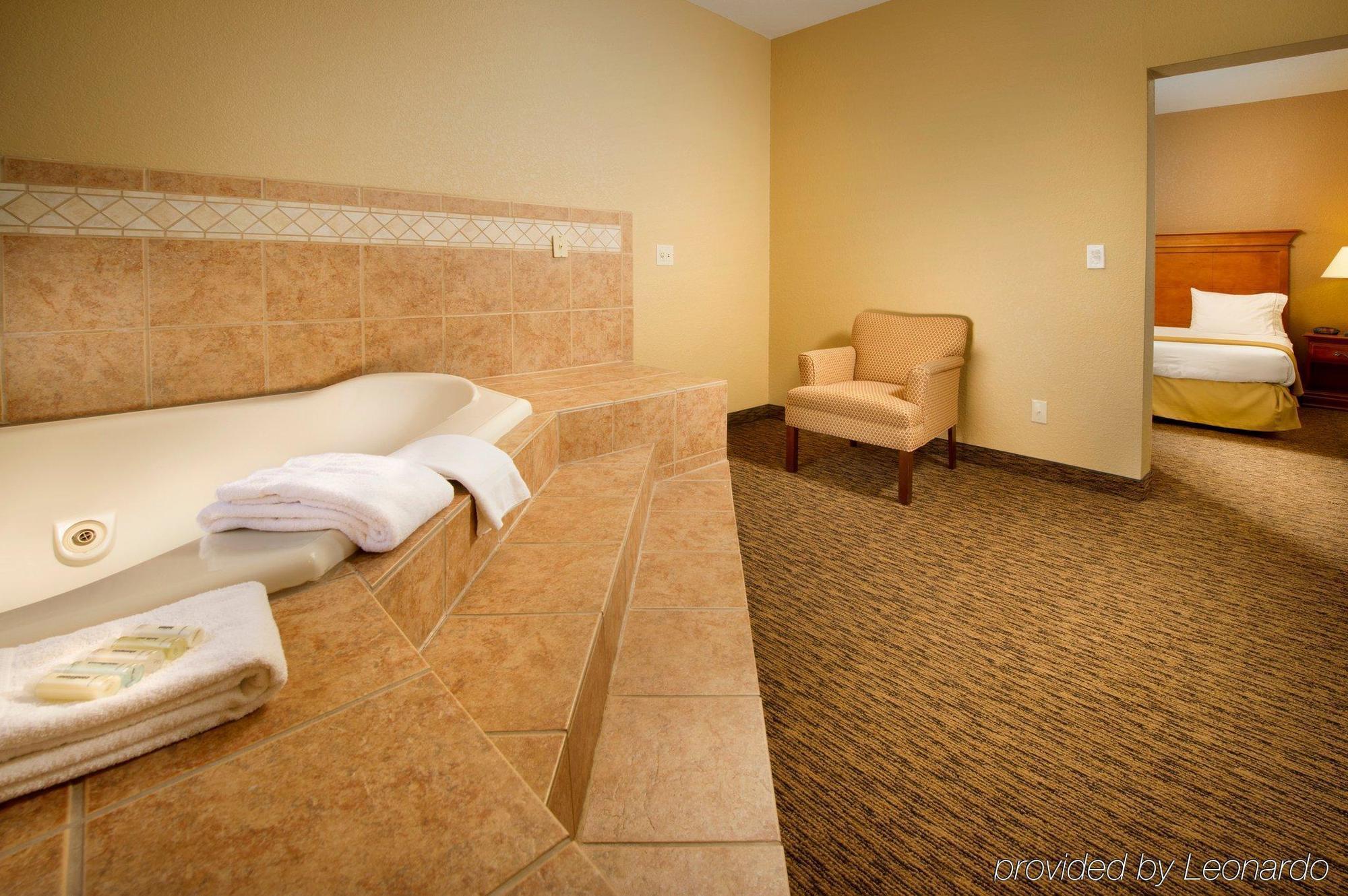Holiday Inn Express & Suites San Antonio - Downtown Market Area By Ihg Luaran gambar